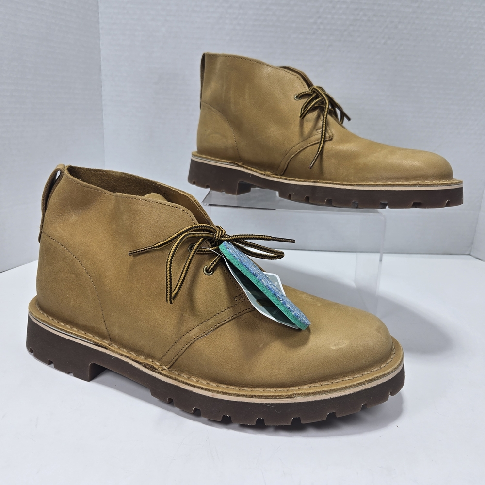 Clarks Overdale Mid Wheat Nubuck Leather Chukka Boots for Men Size 10